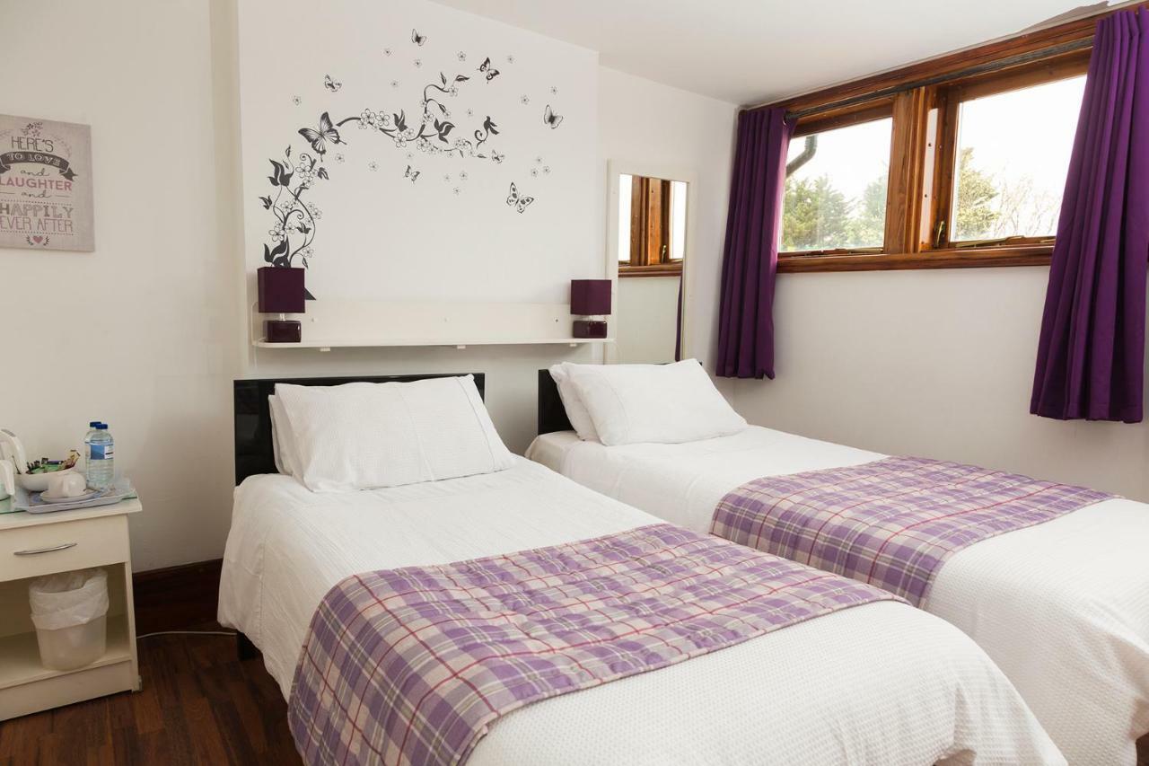 Breeze Guest House Bootle  Exterior photo